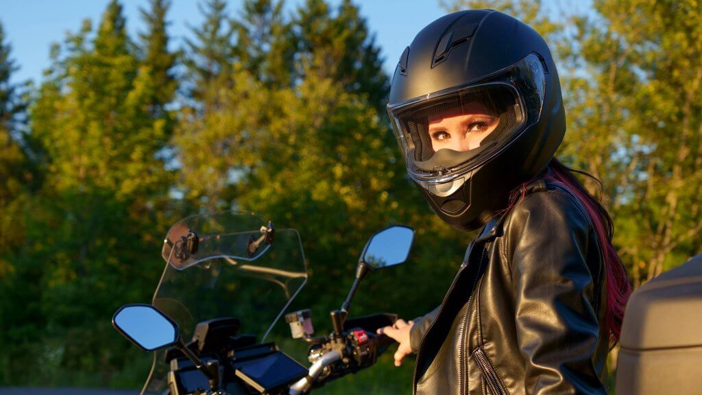 casque de moto sécurité routière