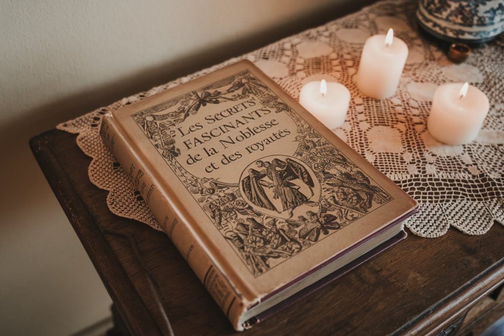 Les mariages royaux : un subtil jeu d’alliances et de symboles